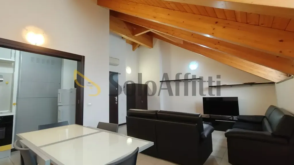 Elutuba - Mansarded Triplex with Balcony in Gallarate