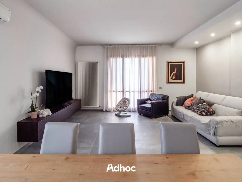 Söögituba - Apartment with Private Garden in Fano