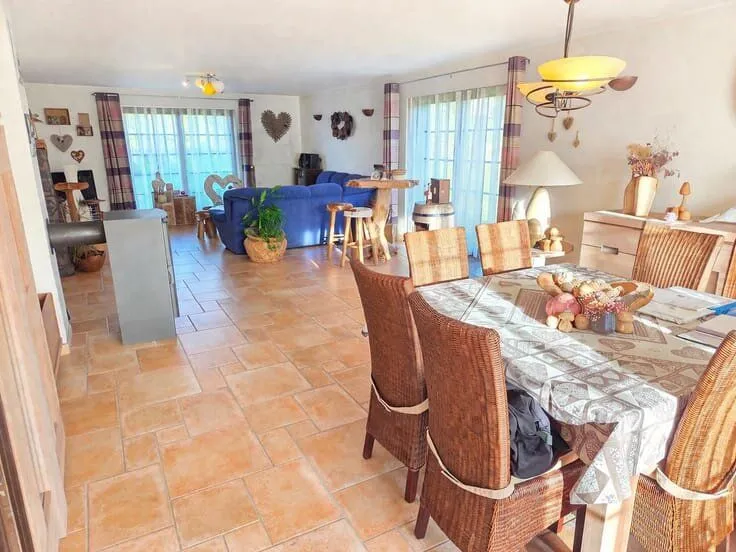 Maison 4 chambres à Jamoigne