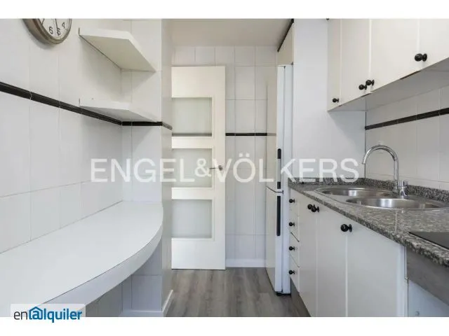 3 magamistoaga korter asukohas Valencia
