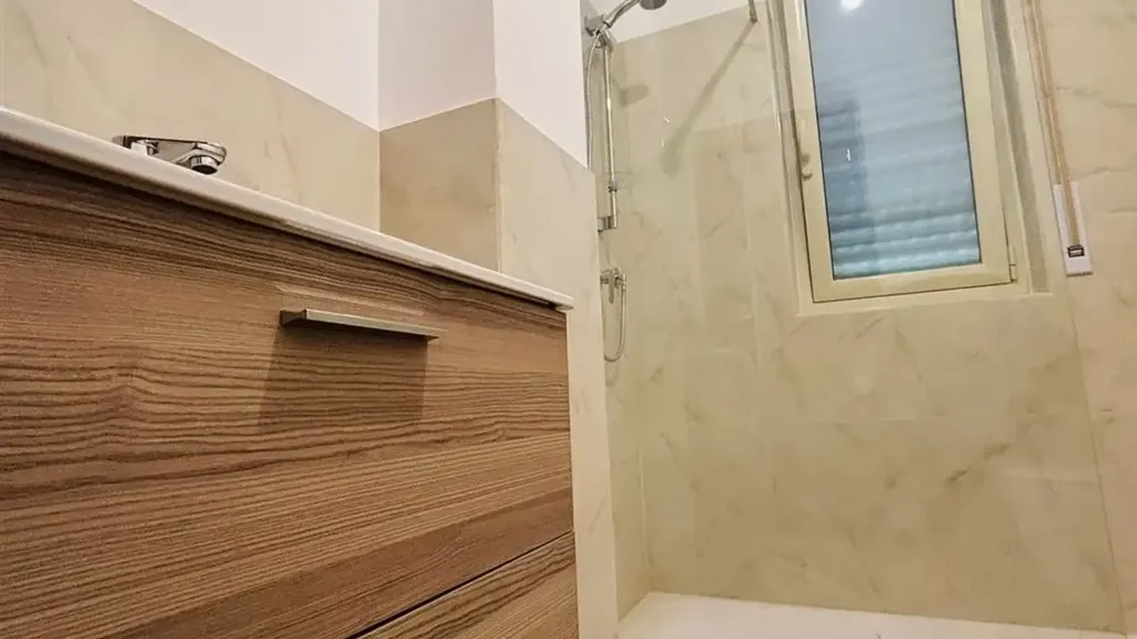 Salles de bain - Apartment with Balconies in Siracusa