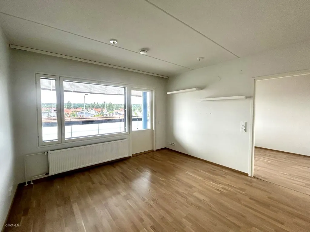 Rooms - Bright Apartment with Balcony in Nummela