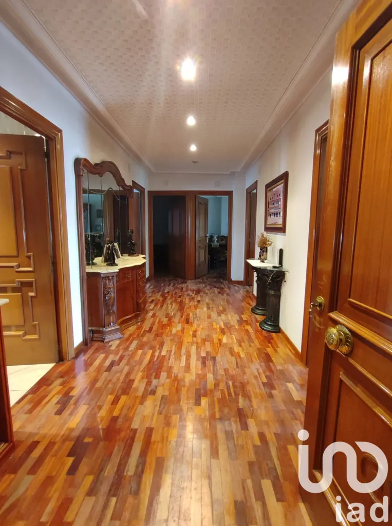 Esik - Apartment with Ground Floor Space in Armellada