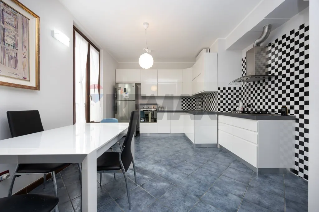 Köök - Duplex Apartment with Terrace in Zelo Buon Persico