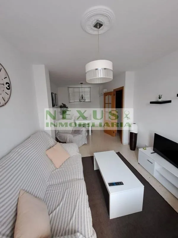 Elutuba - Bright Apartment with Garage in Old Town
