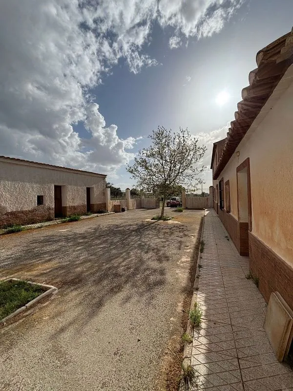 Extérieur - Traditional Farmhouse with Stables in Baúl