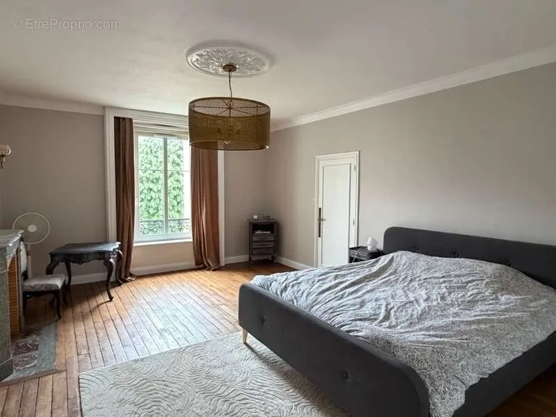 Maison 12 pièces à Saint-Dizier