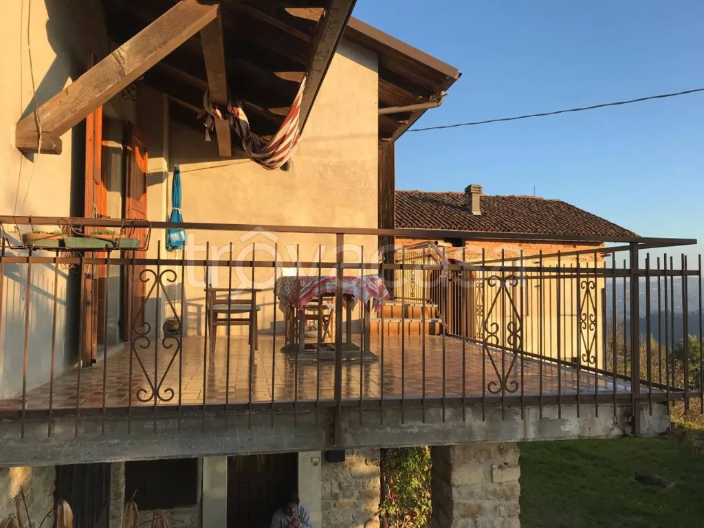 Terrasse - Rustic Villa with Garden in Arguello