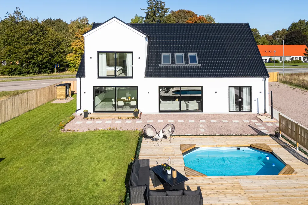 Õhuvaade - Newly Built Stone Villa in Osbyholm