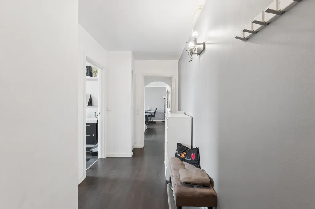 Entrée - Architectural Flat with Views in Hvidovre