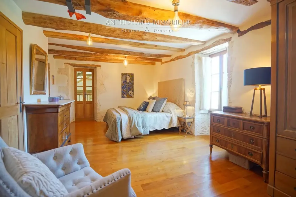 Magamistoad - Rustic Stone Farmhouse with Pool in Périgord