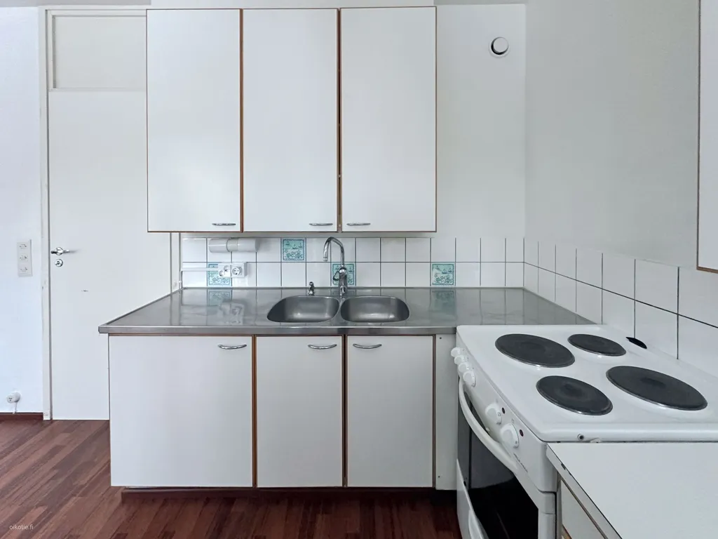 Cuisine - Apartment with Balcony in Oulunkylä, Helsinki