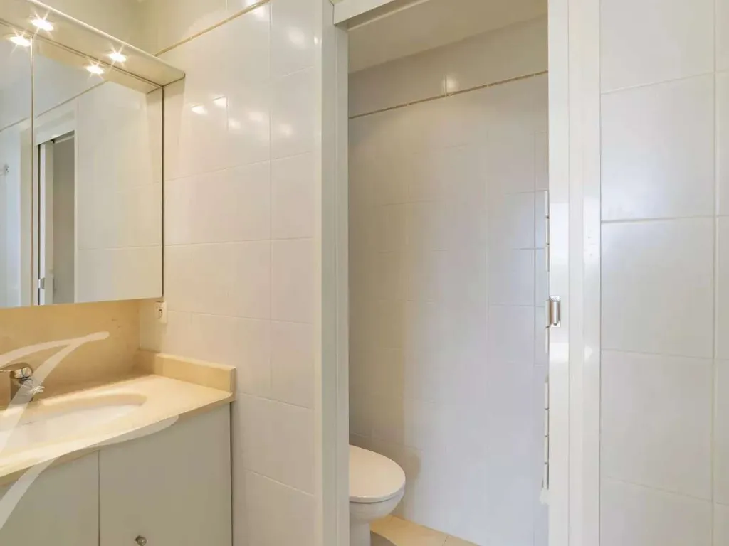 Vannitoad - Apartment with Sea View in Cannes