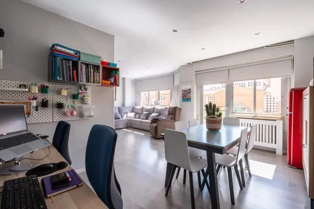 3 magamistoaga korter asukohas Madrid