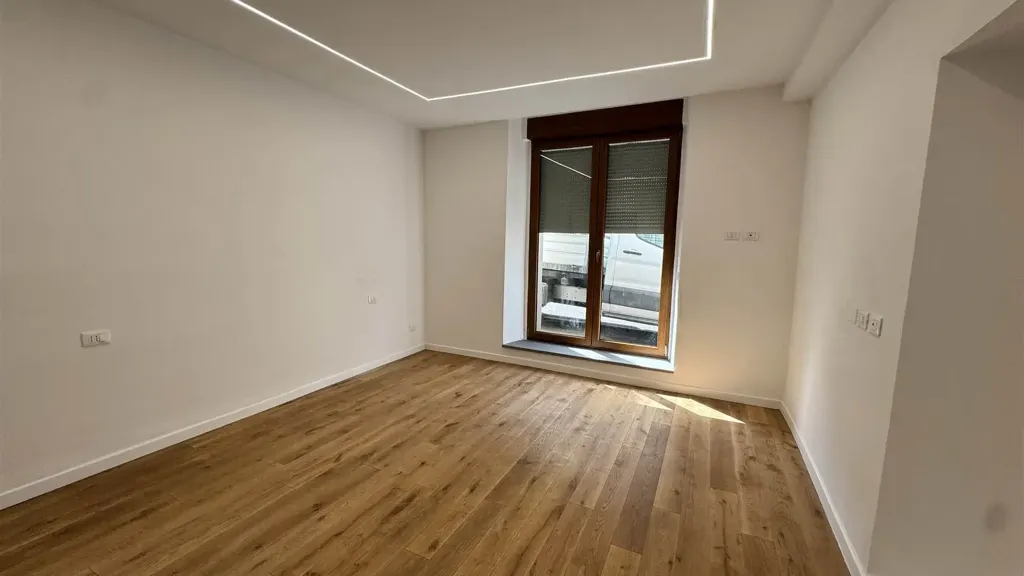 Pièces - Ground Floor Apartment with Garden in Florence