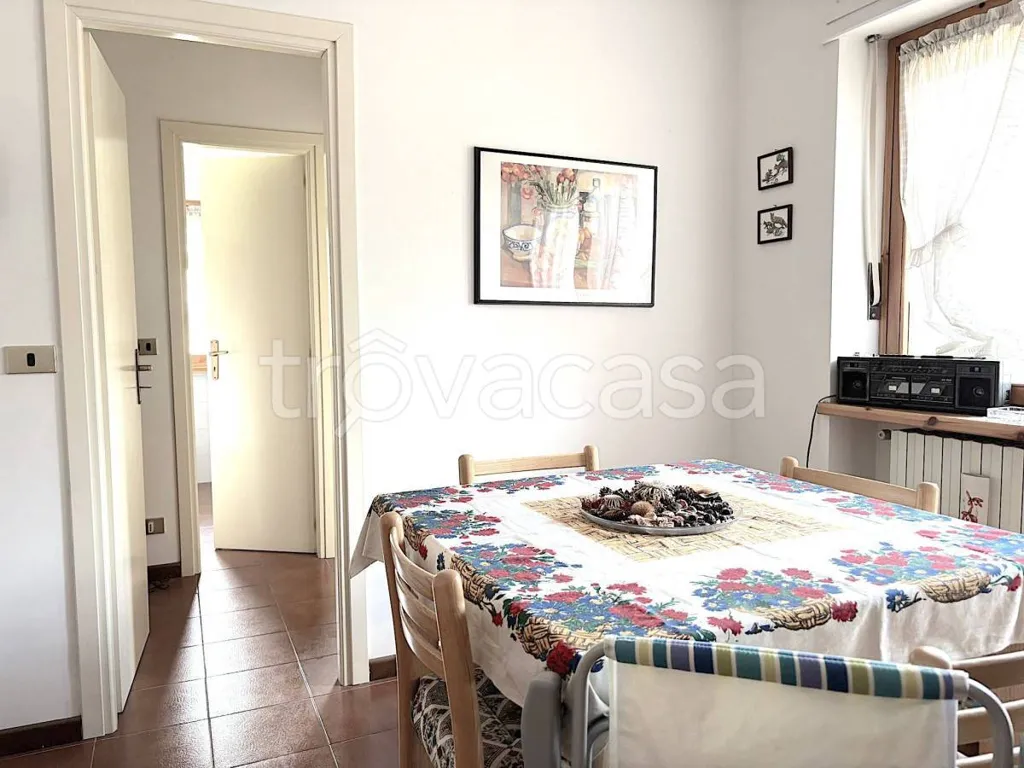 Söögituba - Three-bedroom Apartment with Balcony in Oulx