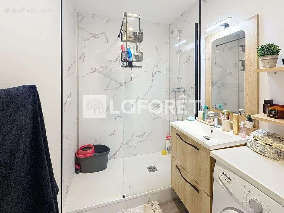 Vannitoad - T2 Apartment with Terrace in Darnétal
