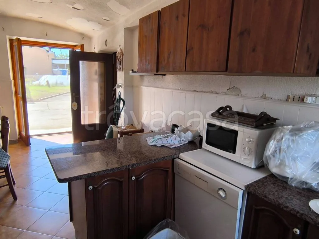 Cucina - Restored Rustico with Garden in Carrù