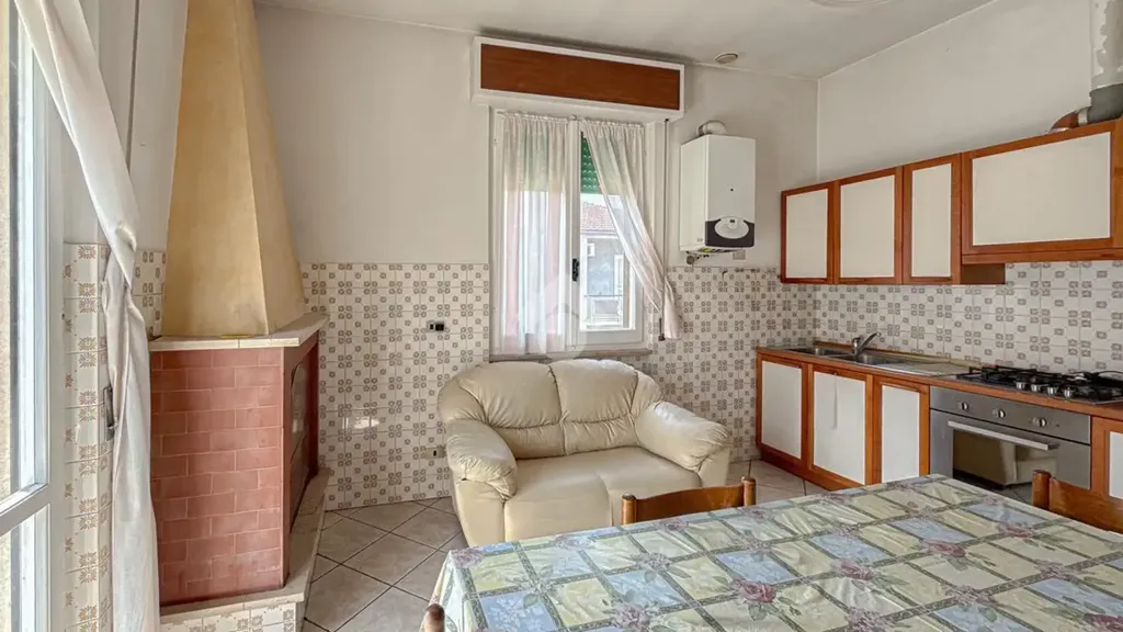 Cucina - Two-Level Villa with Garden in Sambuceto