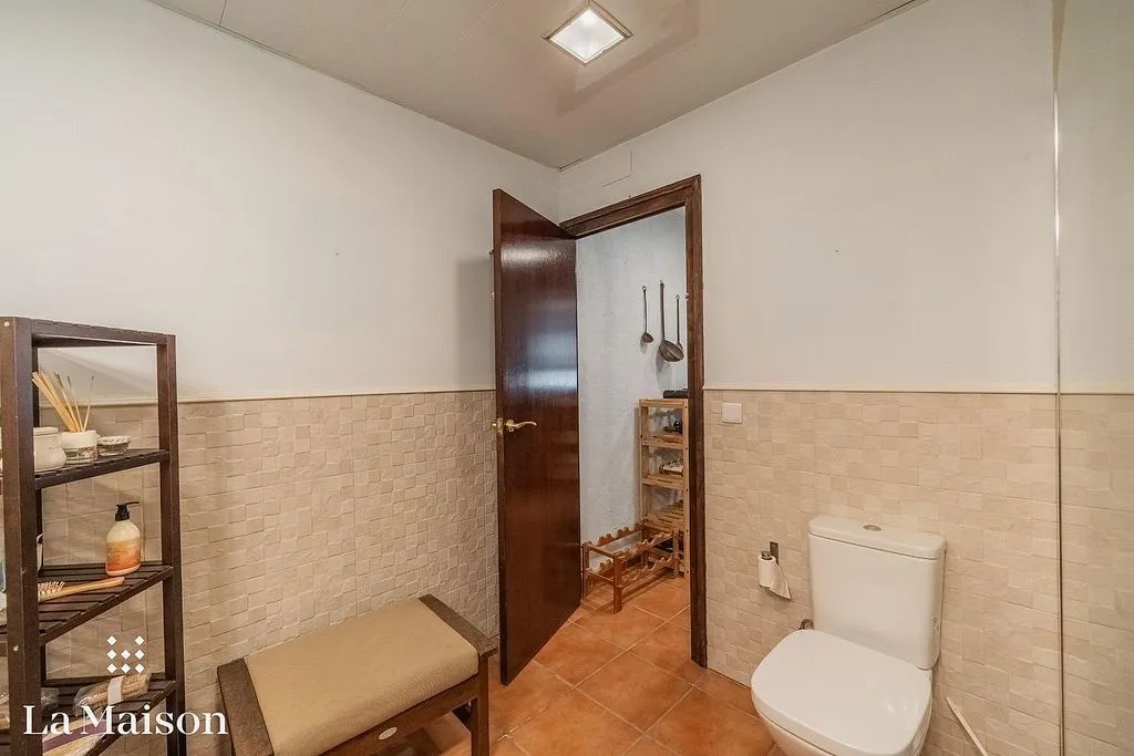 Bathrooms - Luxury House with Pool in Arenys de Munt