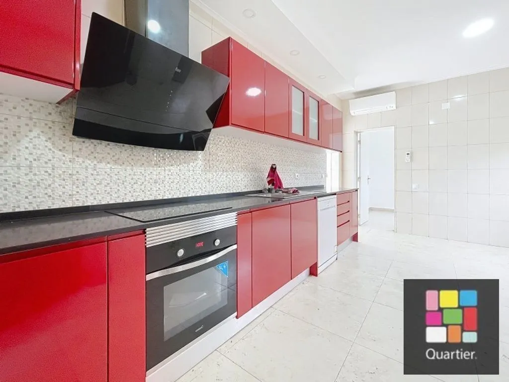 Cuisine - Luxury House with Pool in Santo Antonio da Romeira