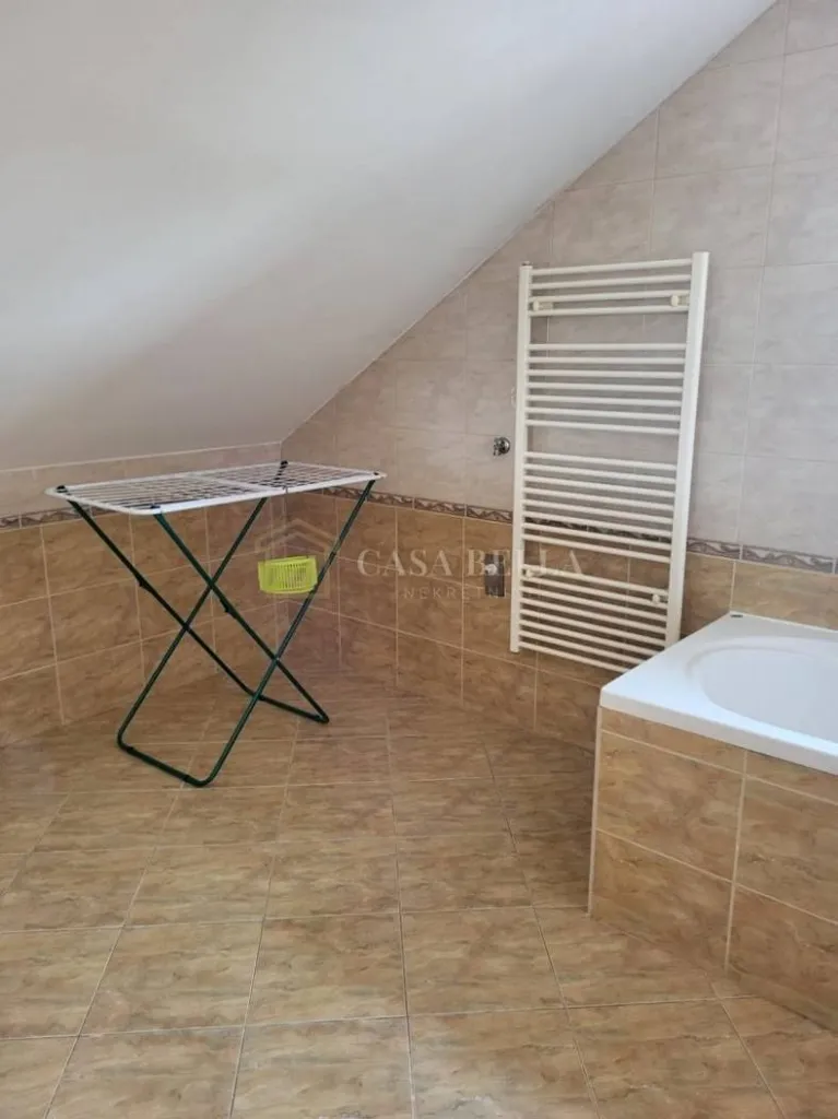 Salles de bain - Apartment with Balcony in Trešnjevka, Zagreb