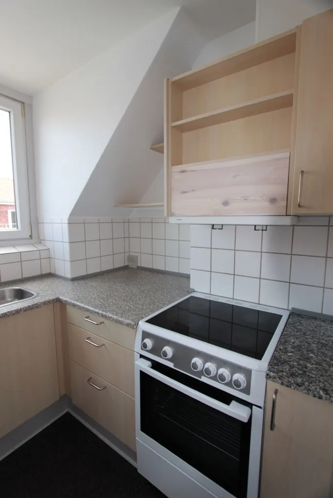 Kitchen - Bright Apartment with Balcony in Willemoesgade