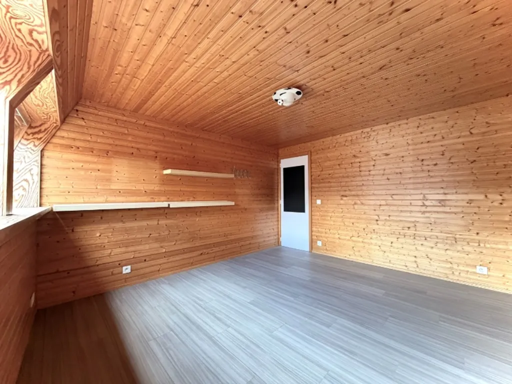 Toad - House with Office Space in Stasegem