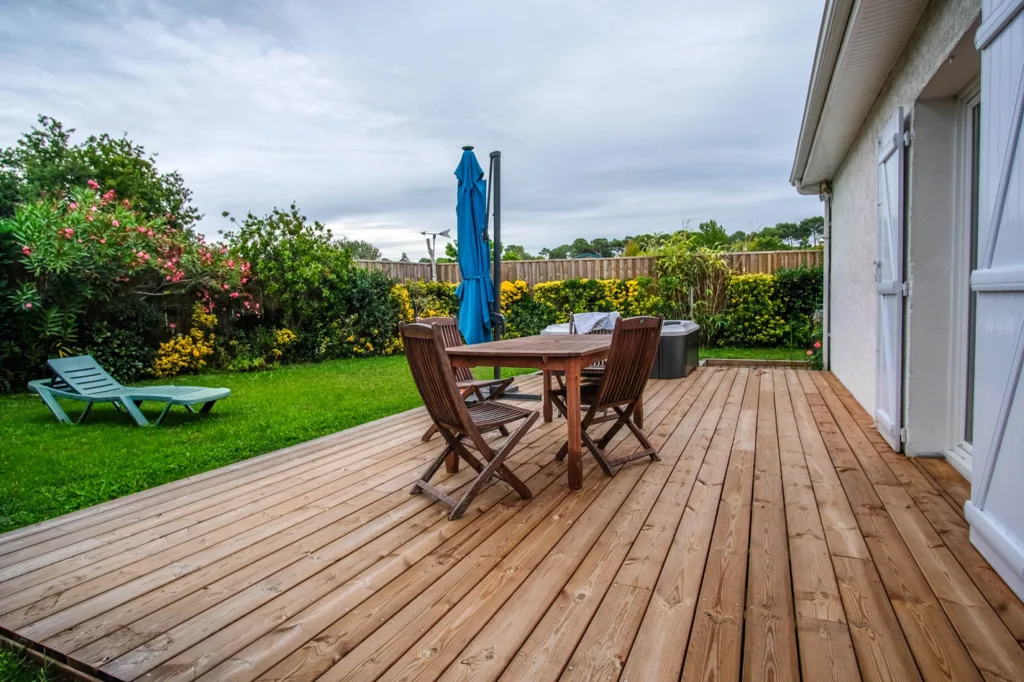 Terrasse - Villa Rénovée avec Terrasse et Spa à La Teste-de-Buch