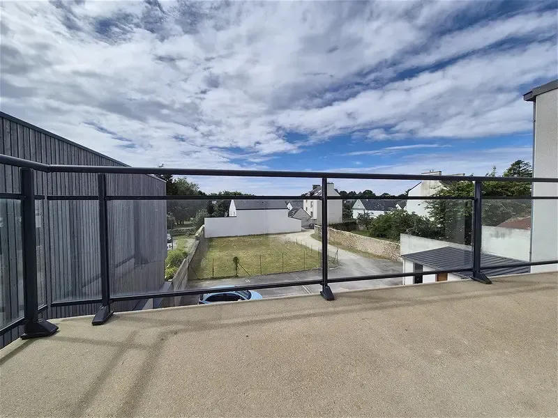 Balcony - 3-Bed Apartment with Balcony in Sainte-Anne-d'Auray