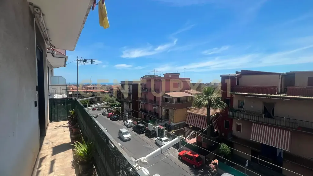 Balcone - Bright Apartment with Balcony in Catania