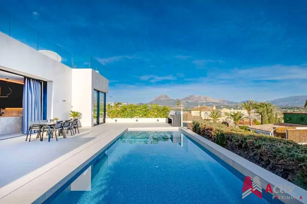 Piscine - Luxury Villa with Sea View in Altea