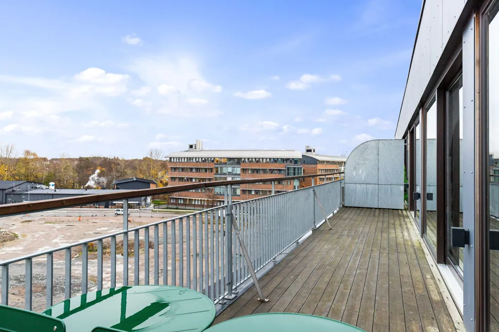 Balcon - Modern Apartment with Balcony in Uppsala