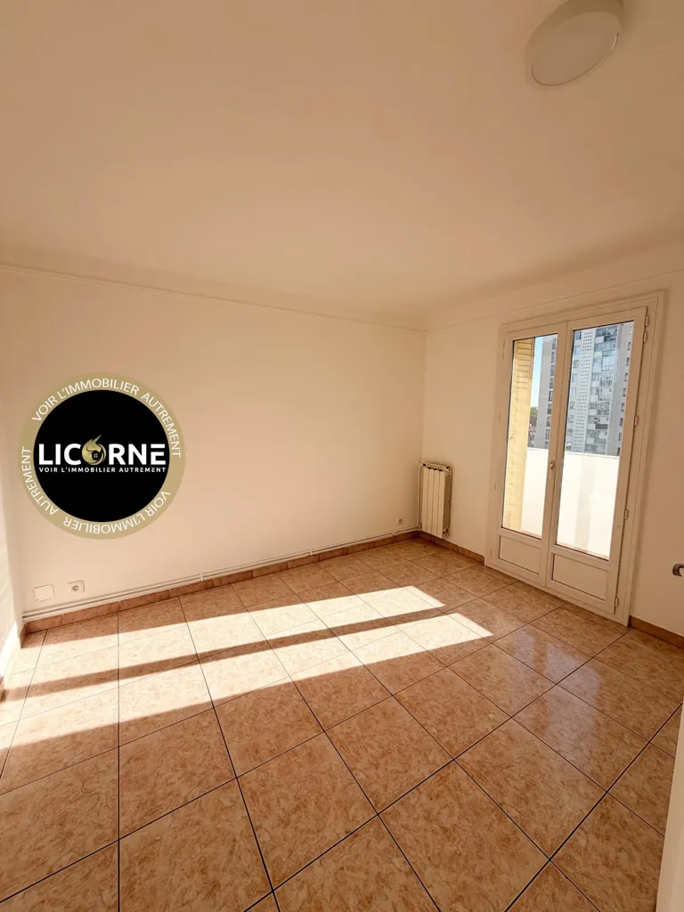 Pièces - Appartement meublé avec balcon à Marseille 15ème