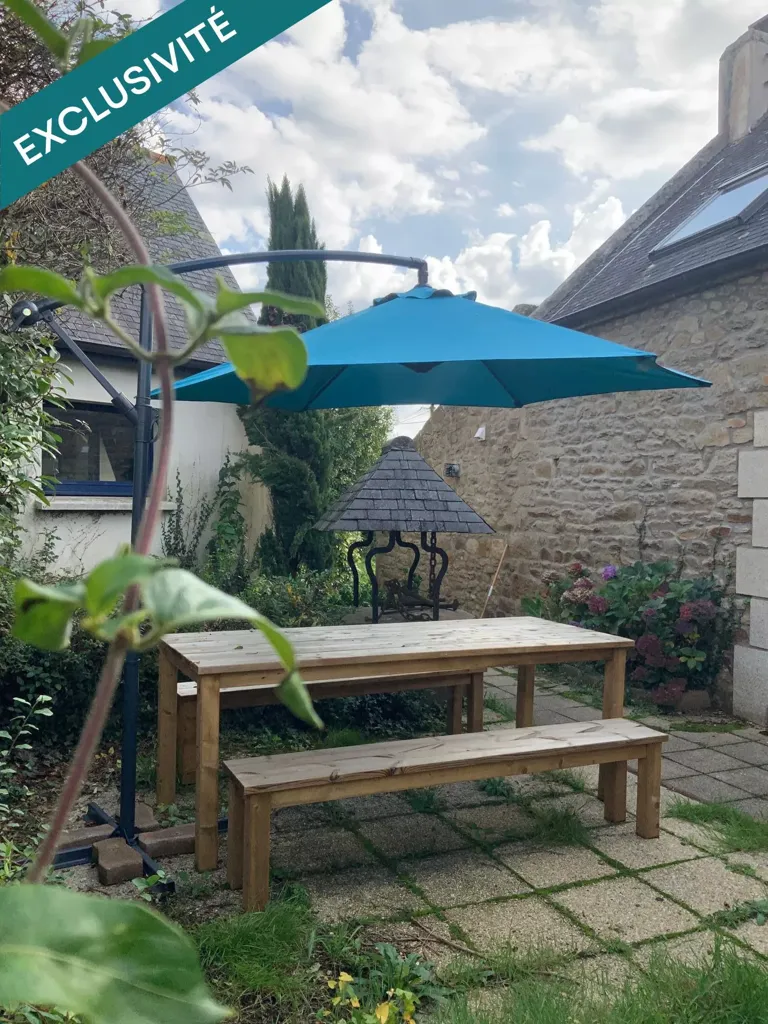 Terrace - Charming 1950s Stone House in Riantec
