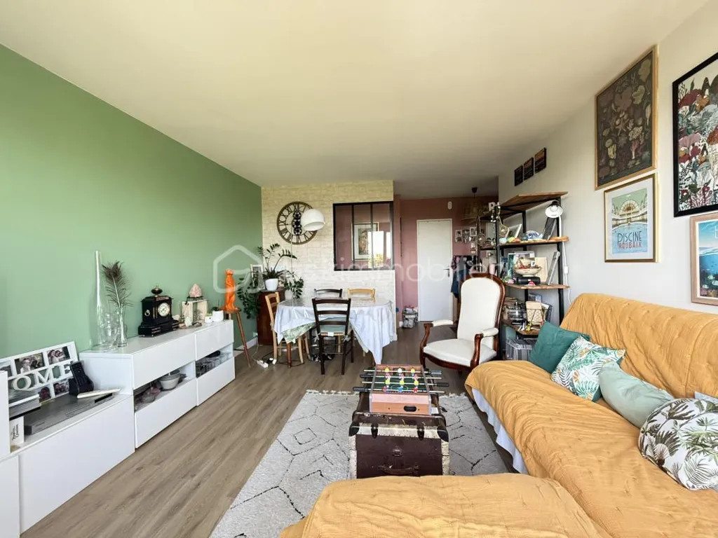 Soggiorno - Spacious Flat with Parking in Verdant Residence