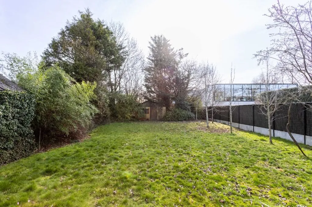 Jardin - Maison Individuelle à Rénover dans un Cadre Calme à Harelbeke