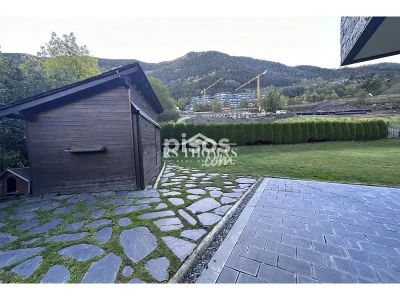 Aed - Chalet with Garden in Quiet Ordino