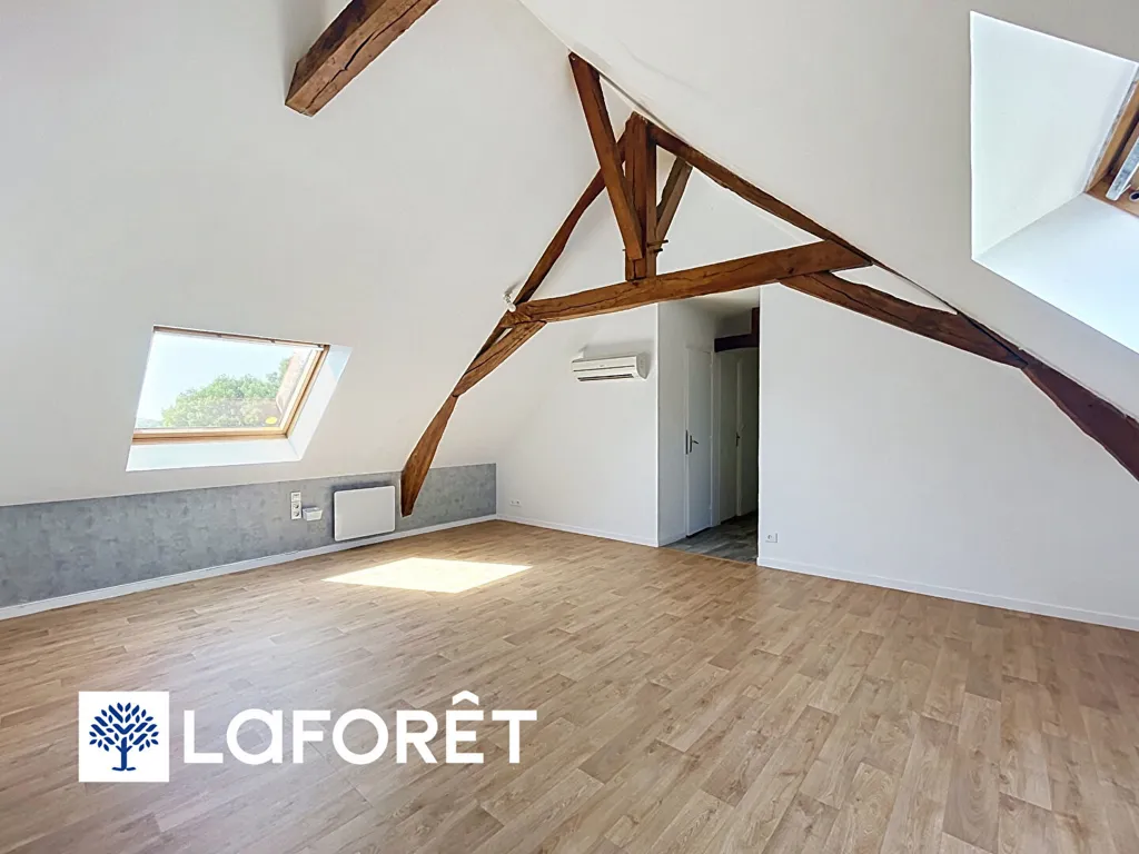 Stanze - Two-Level Apartment with Private Garden in Ligné