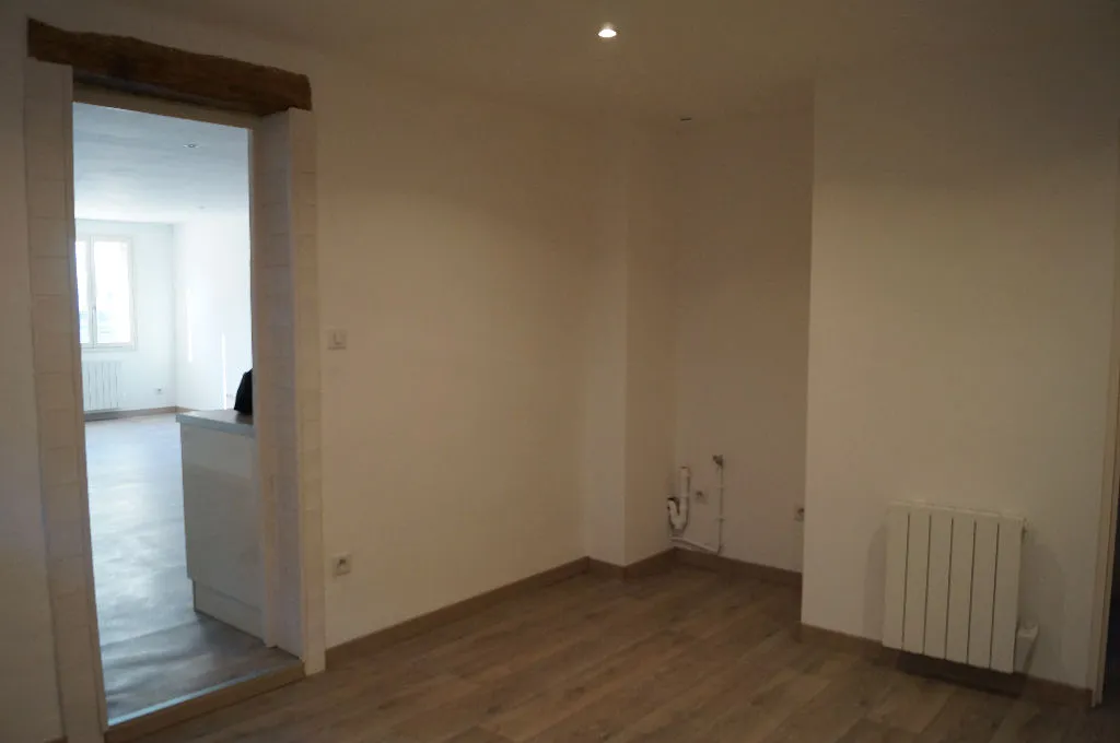 Toad - 2-Bedroom Apartment in Brissac-Quincé