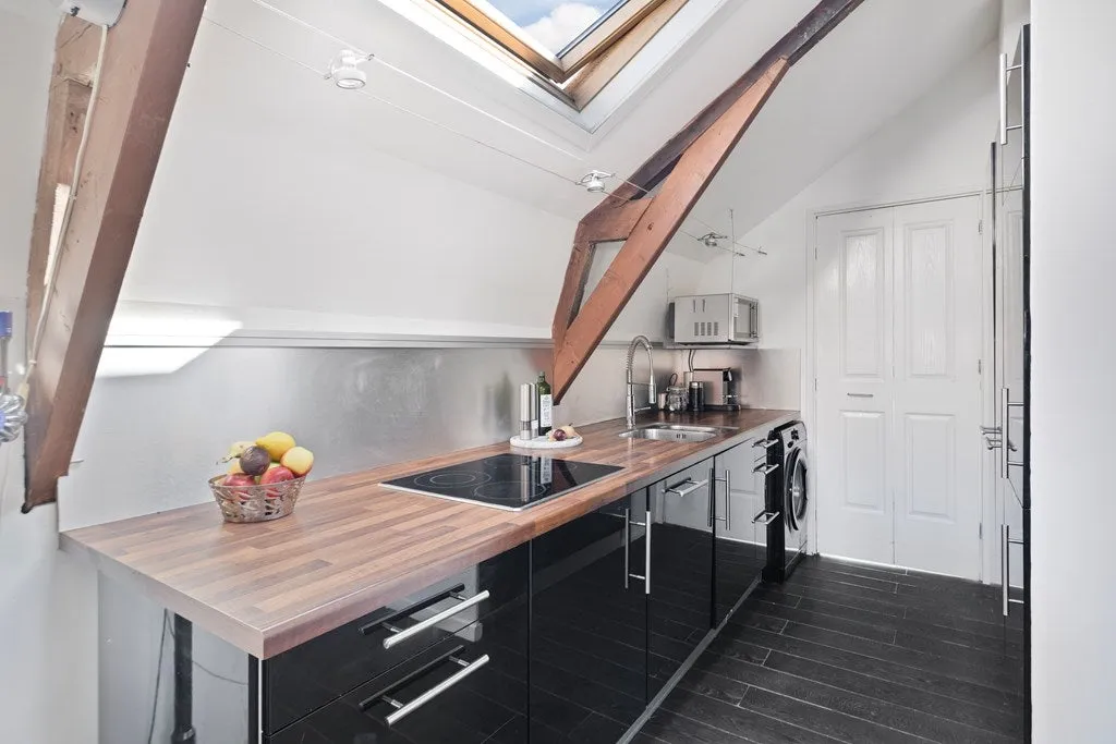 Cuisine - Loft-Style Apartment with High Ceilings in De Pijp