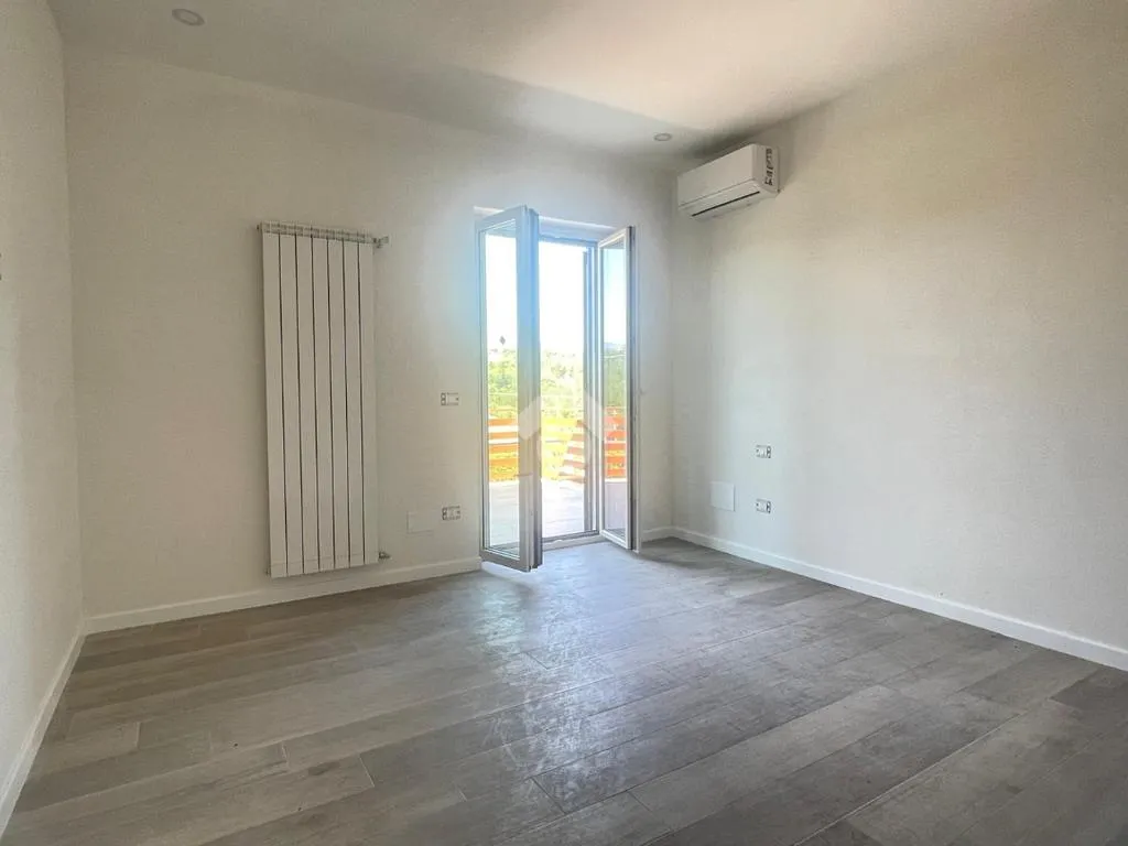 Stanze - Casa indipendente con terrazzo panoramico a San Nicola Manfredi