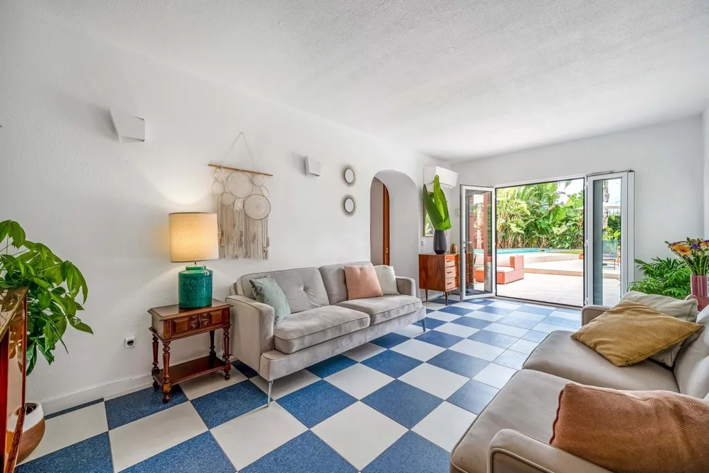 Séjour - Renovated Villa with Pool in Pechão, Olhão