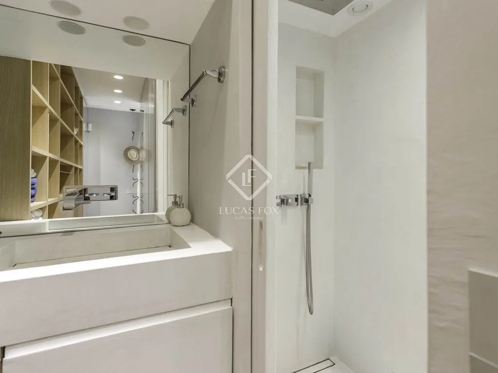 Salles de bain - Bright 1-Bed Flat in Jerónimos, Madrid
