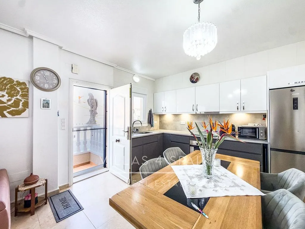 Köök - Three-Bedroom House with Pool in Ciudad Quesada