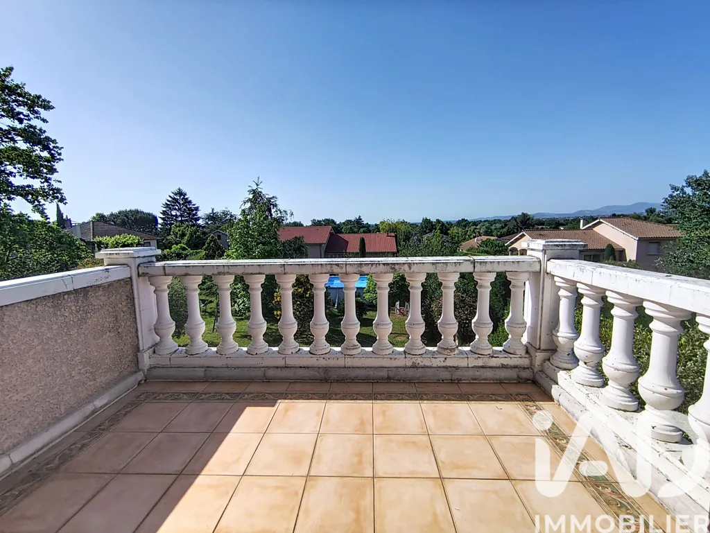 Balcon - Villa Familiale avec Piscine à Grézieu-la-Varenne