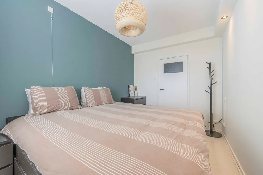 Magamistoad - 4-Bedroom Apartment with Balcony in Katwijk