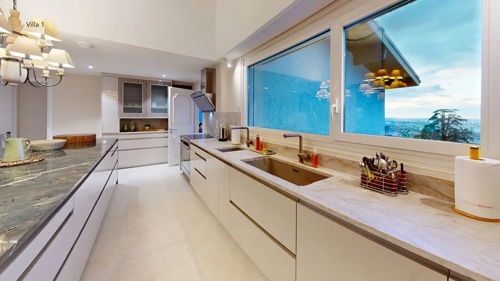 Cucina - Luxury Villa with Panoramic Views in Vétraz-Monthoux