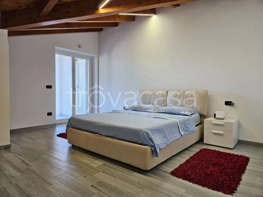 Camere da letto - Modern Terraced Villa with Private Garden in Oleggio