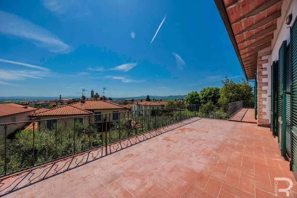 Terrass - Luxury Villa with Olive Garden in Sinalunga